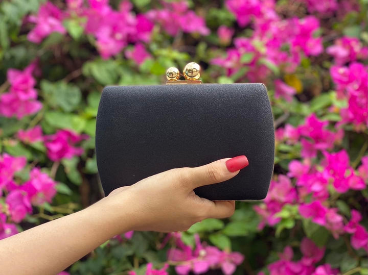 Rabbiya Bags- Black Moonlight Clutch – Bagallery