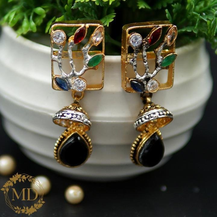 Medallion Dusk- Rectangular Glam Earrings Black