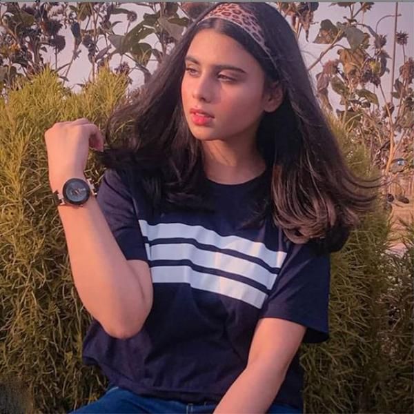 Emerce- Front Stripes Printed Half Sleeves T Shirt Black