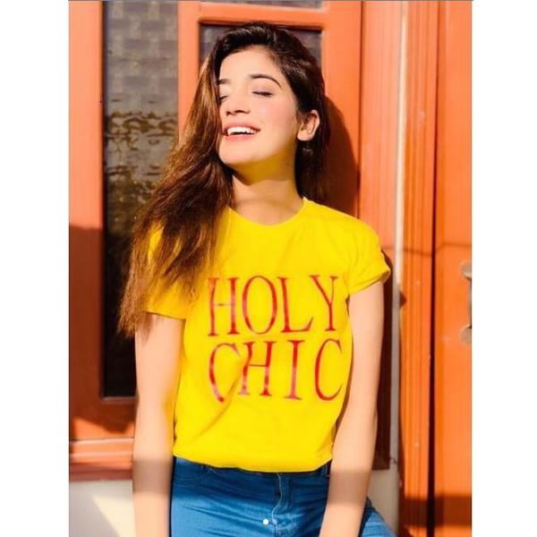 Emerce- HOLY CHIC Printed Half Sleeves T Shirt Yellow