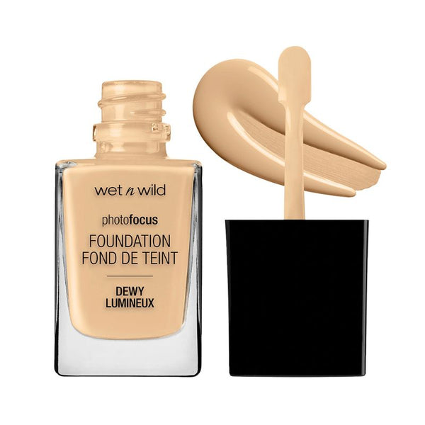 Wet n Wild - Photo Focus Dewy Foundation - Soft Beige