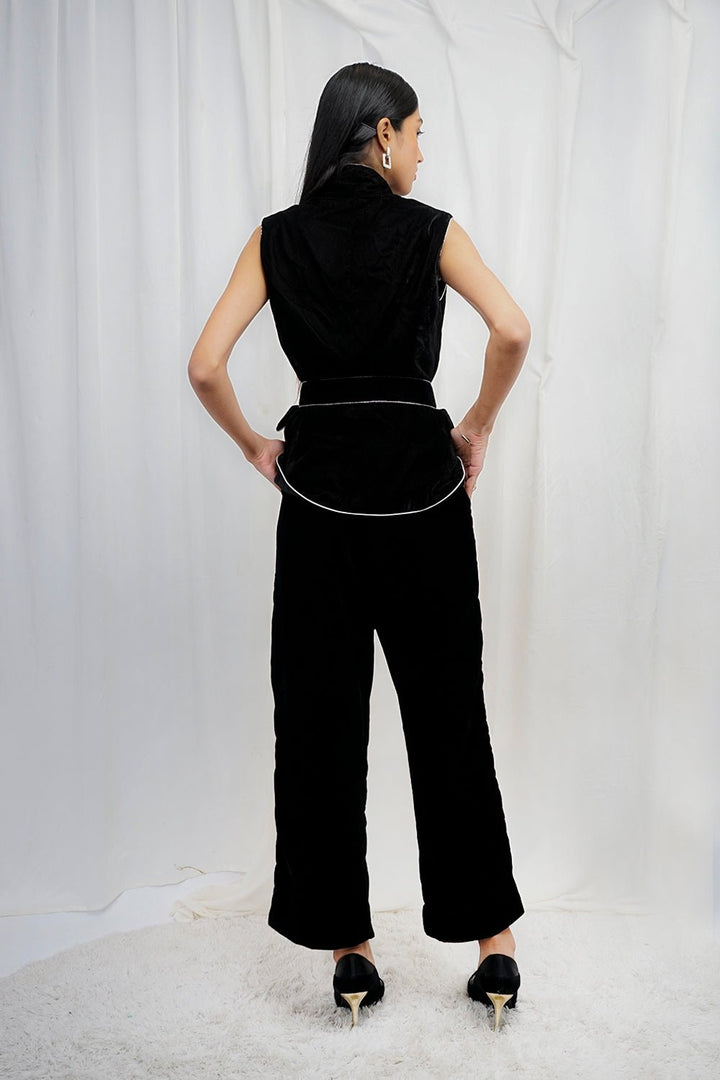 VYBE - waistcoat with belt- black