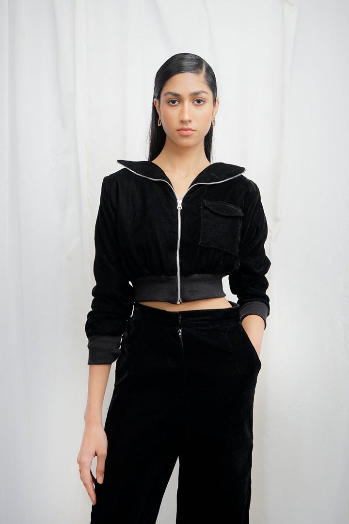 VYBE - Velvet crop zipper jacket- Black