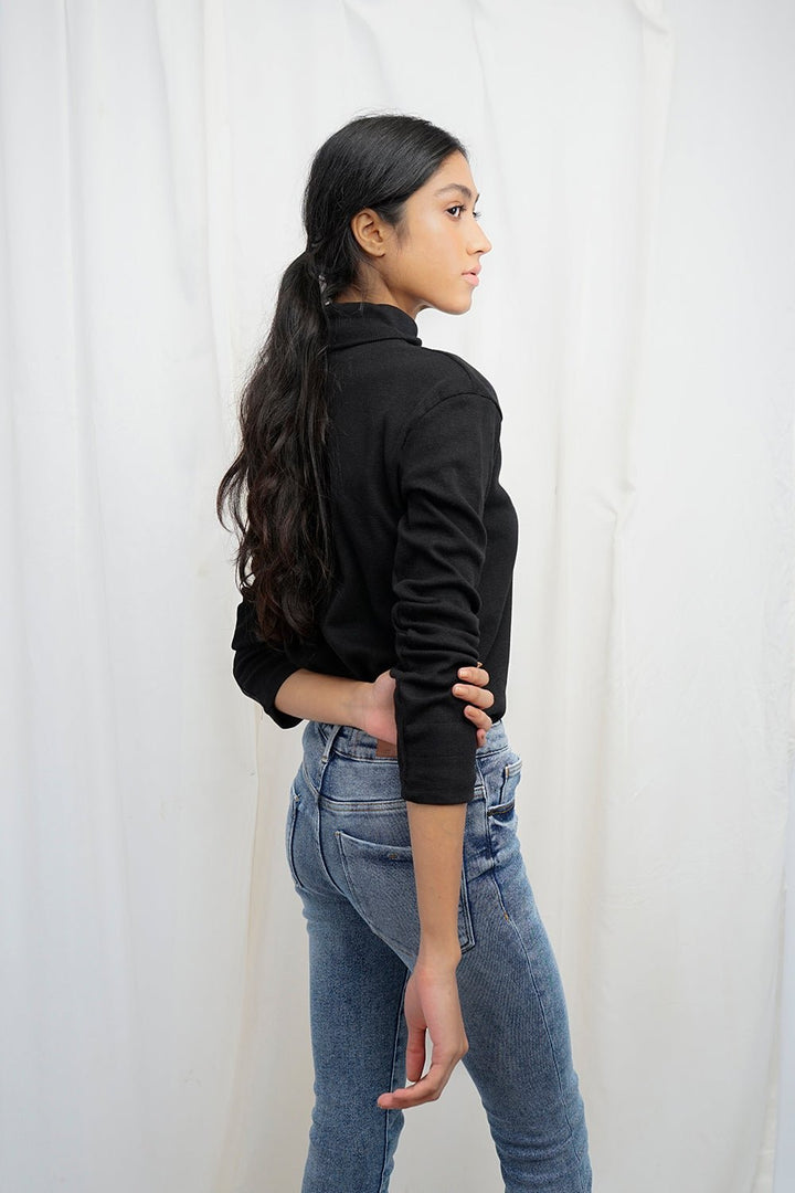 VYBE High Neck Slim Fit Basic Tee-Black