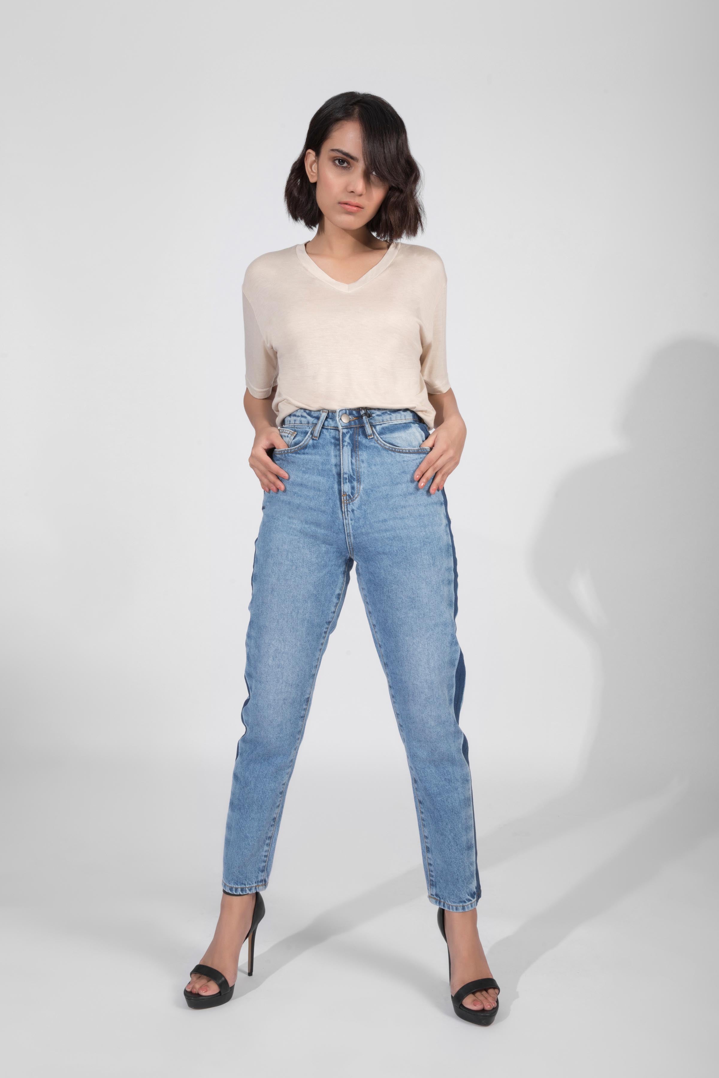 Sapphire Mom Fit Jeans