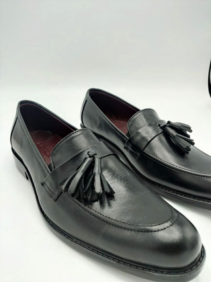 MARKALS -TASSLE LOAFERS BLACK