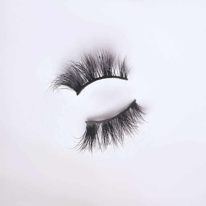 Sara Ali Cosmetics- Lite Mink Lashes Mischievous